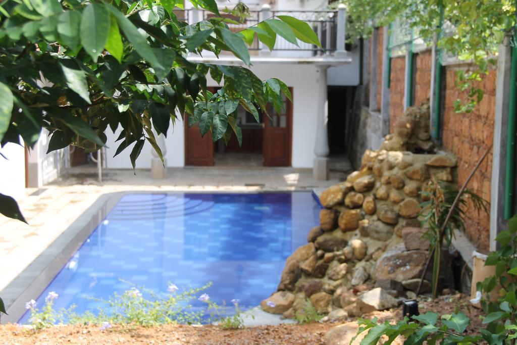 Siriniwasa Luxury Villa With Private Pool Induruwa Eksteriør billede