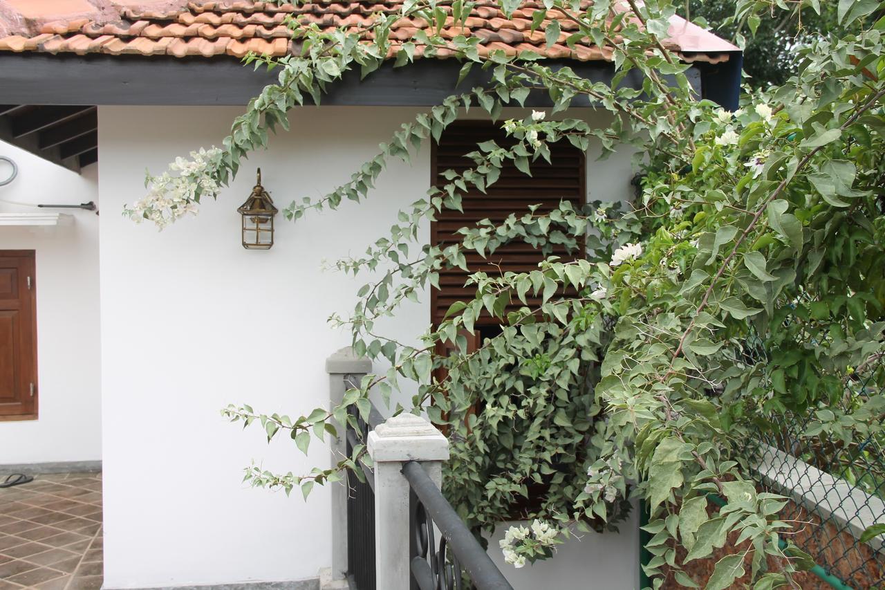 Siriniwasa Luxury Villa With Private Pool Induruwa Eksteriør billede